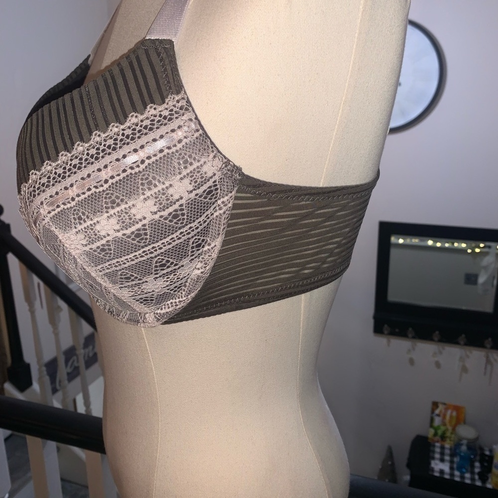 Paramount Gray and Pink push up lace overlay bra 38D - Picture 5 of 8